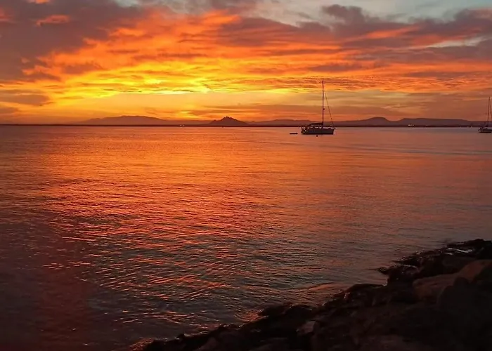 Puerto Y Playa Con Vista A Dos Mares * 拉曼加戴尔马尔梅纳